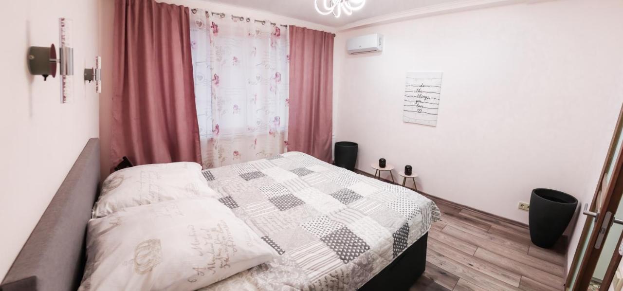 Royal House Apartment Κίεβο Εξωτερικό φωτογραφία